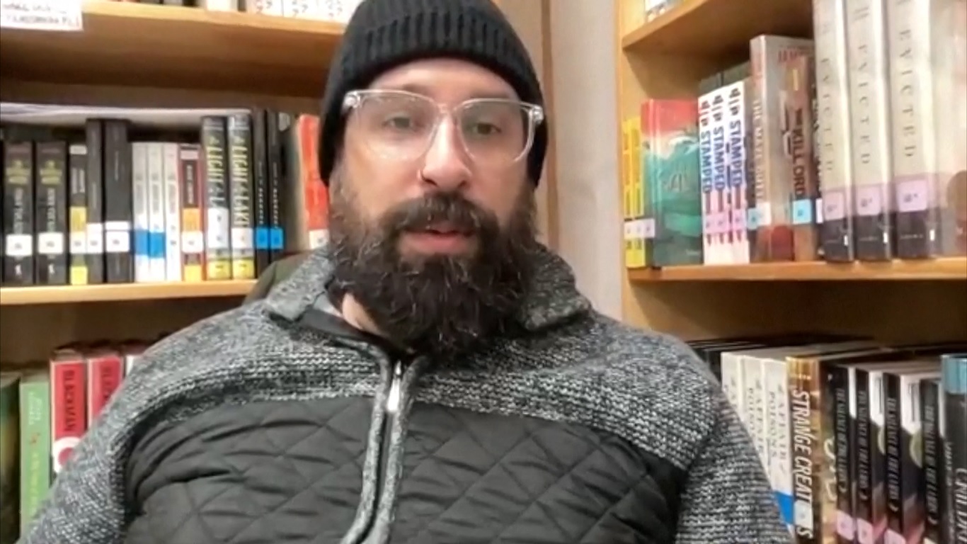 Ia menyoroti bahwa sebagian besar produk yang dijual di AS berasal dari Tiongkok