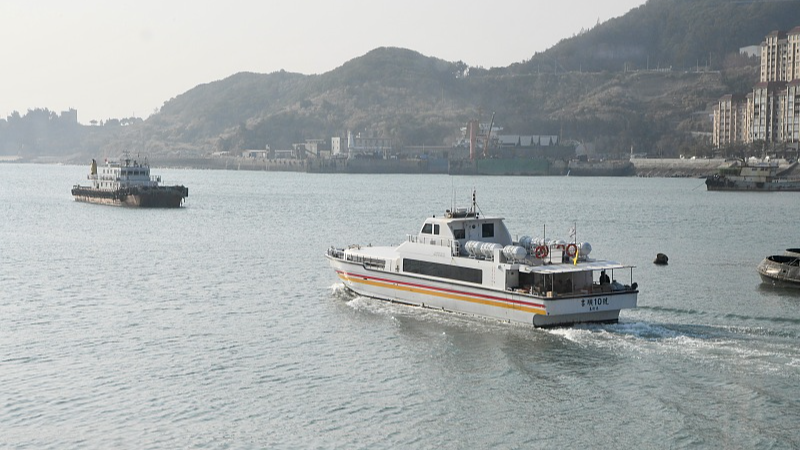 Lalu lintas Melonjak di 'Tiga Jalur Penghubung Mini' Saat Warga Taiwan Kembali ke Daratan untuk Beribadah kepada Leluhur