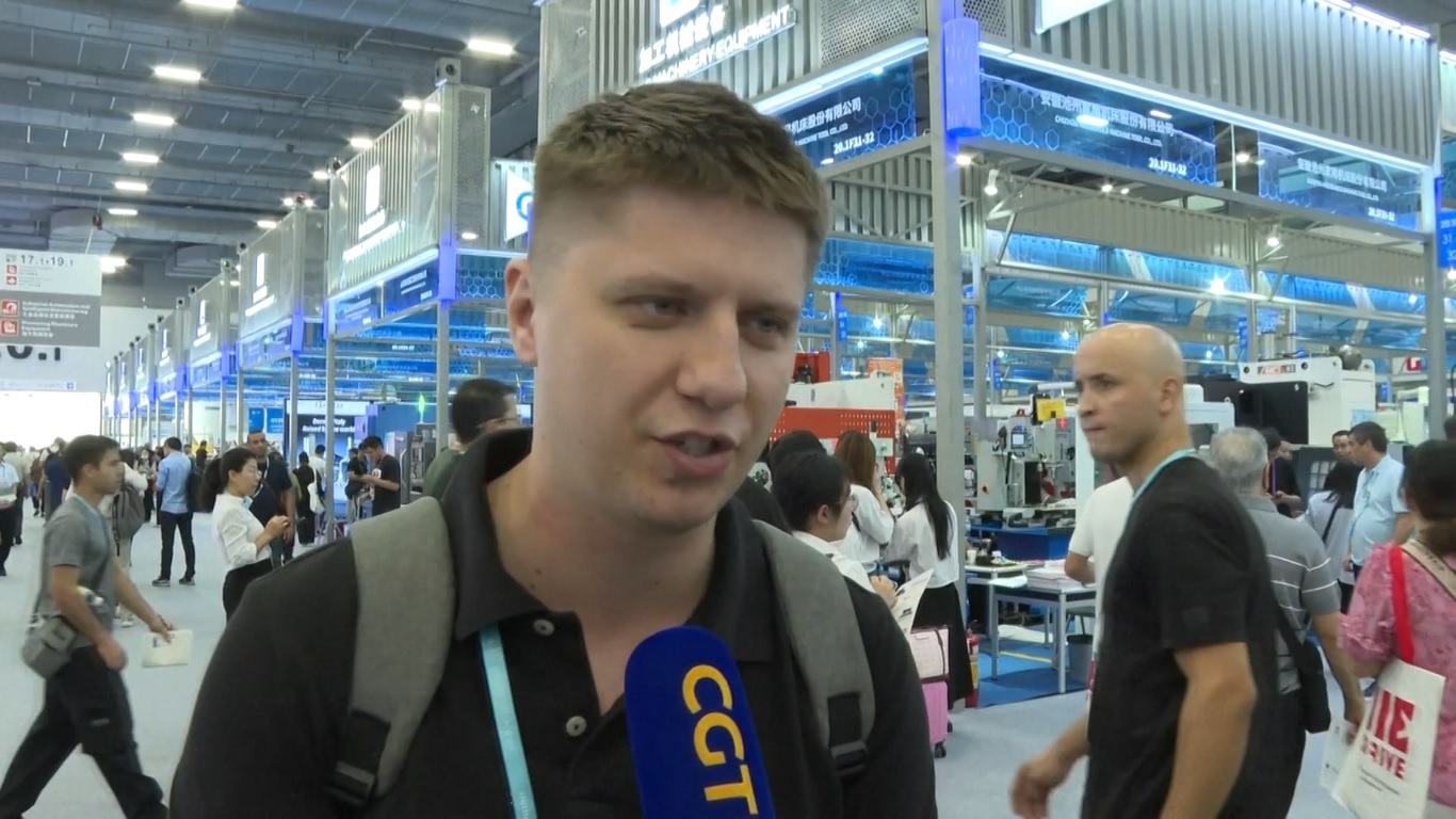 Sesi ke-136 pameran tersebut dimulai pada hari Selasa (15/10) di Kota Guangzhou