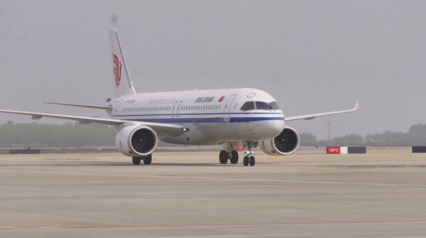 Tiongkok akan Luncurkan Rute Komersial Internasional Pertama untuk Jet C919 Buatan Dalam Negeri
