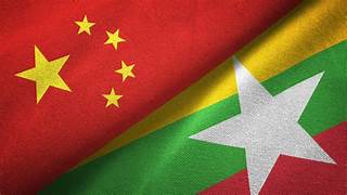 Wang mengatakan bahwa Tiongkok selalu memandang dan mengembangkan hubungan Tiongkok-Myanmar dari sudut pandang strategis Serta bersedia bekerja sama dengan Myanmar untuk menerapkan konsensus penting yang dicapai oleh para pemimpin kedua negara