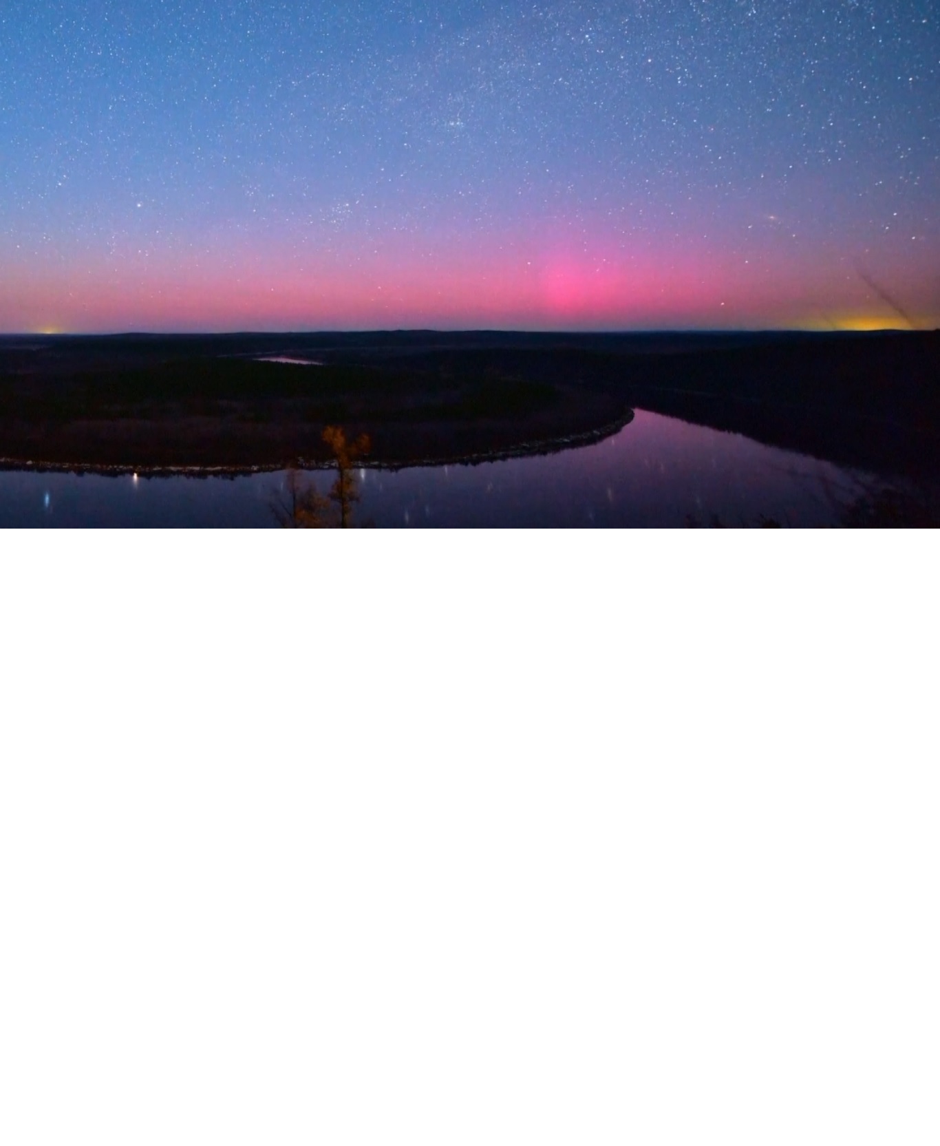 Rekaman yang diambil oleh mereka menampilkan aurora yang indah terutama dalam warna merah yang berkelap-kelip di langit malam