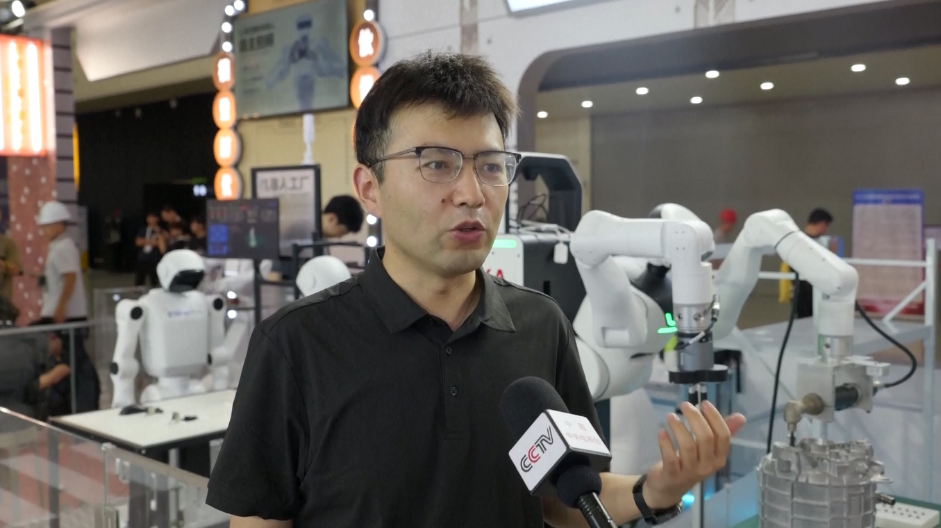 Robot Berpresisi Tinggi Jadi Sorotan Utama di Konferensi AI Dunia 2026 di Shanghai