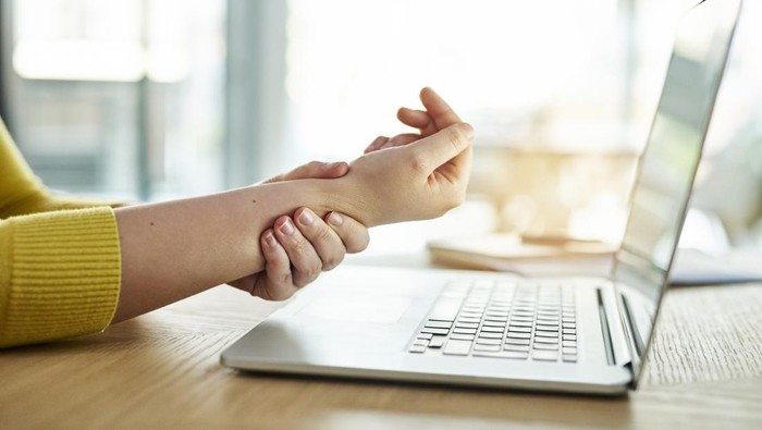 Seseorang yang mengidap kolesterol tinggi dapat memiliki berbagai gejala pada tubuh