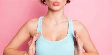 Tidak jarang beredar mitos terkait penyebab kanker payudara pada wanita