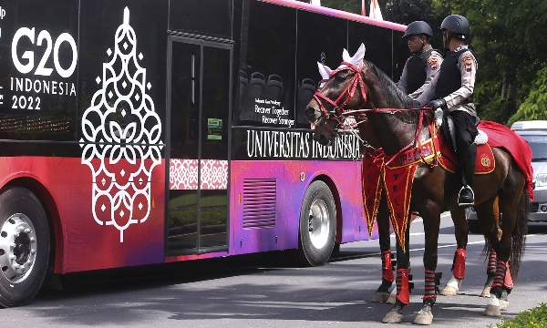 Pulau Bali yang menarik jutaan pengunjung setiap tahun dari seluruh dunia sebelum pandemi COVID-19