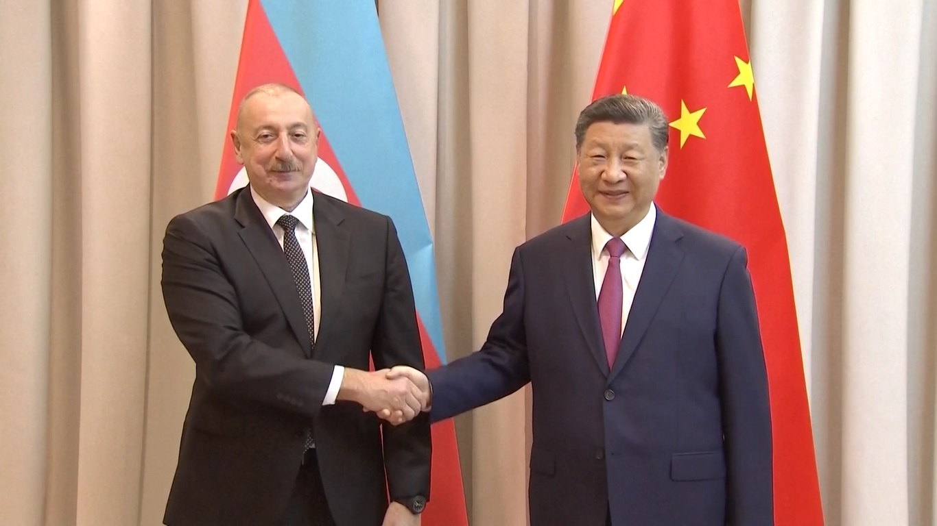 Xi mengatakan bahwa kedua negara berdiri di titik awal yang baru dalam hubungan mereka dan harus saling mendukung satu sama lain untuk lebih memberi manfaat kepada orang-orang dari kedua belah pihak