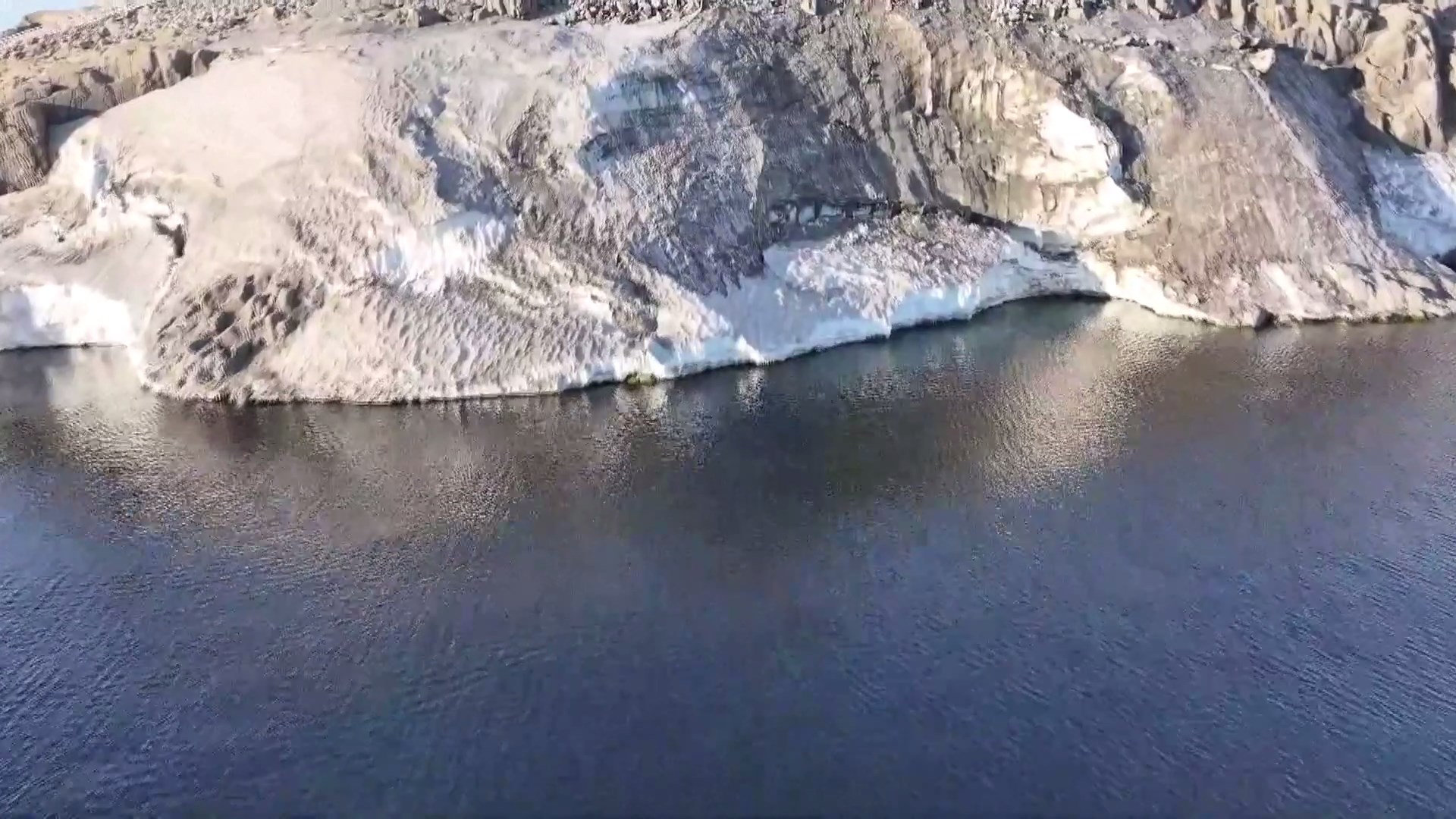 Stasiun Qinling di Antartika Milik Tiongkok Beroperasi dengan Lancar Berkat Sistem Desalinasi dan Energi Terbarukan Buatan Dalam Negeri