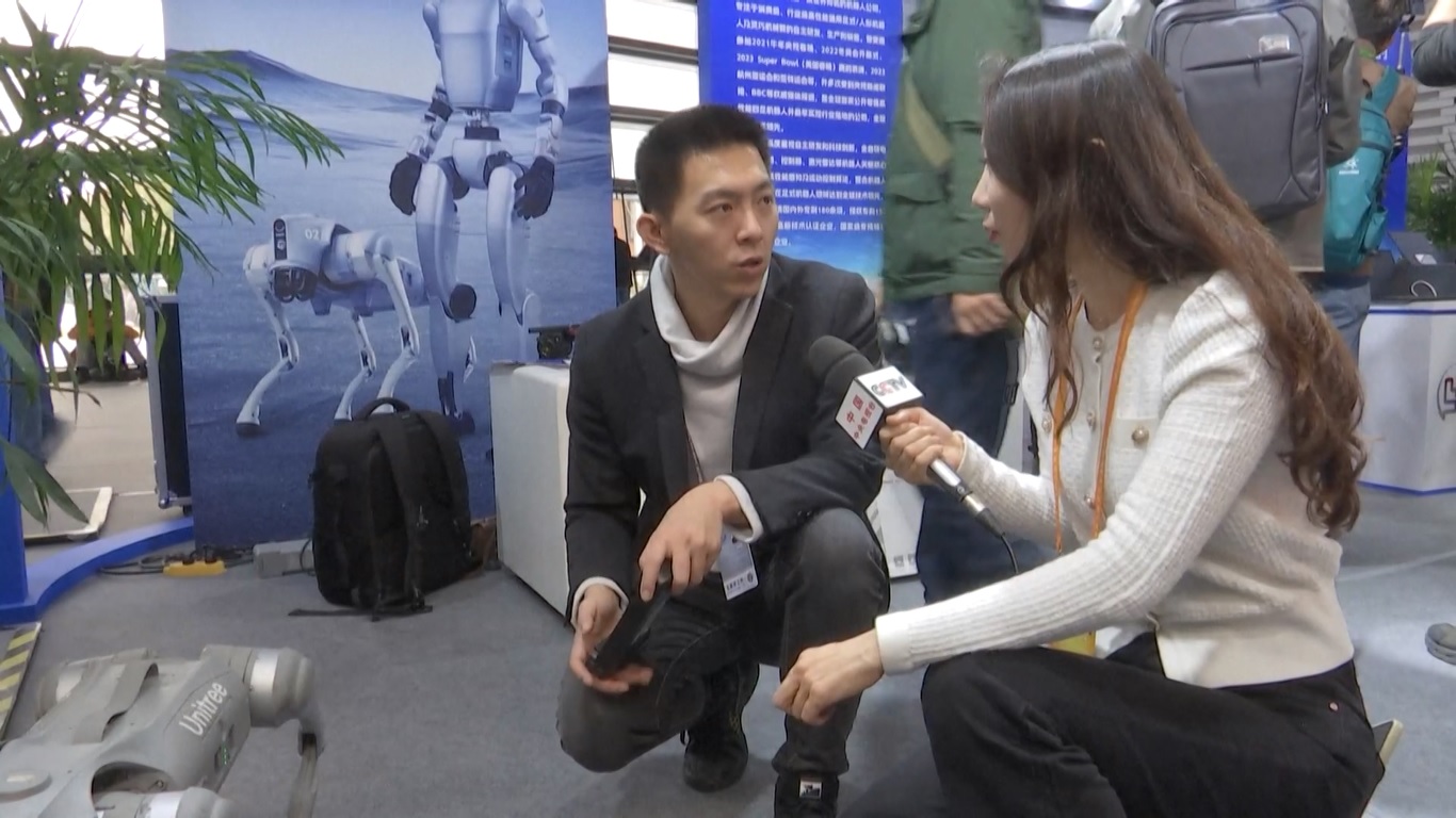 Wuzhen Summit tahun ini telah menempatkan AI di garis depan dan area terpisah didedikasikan untuk semua jenis robot humanoid