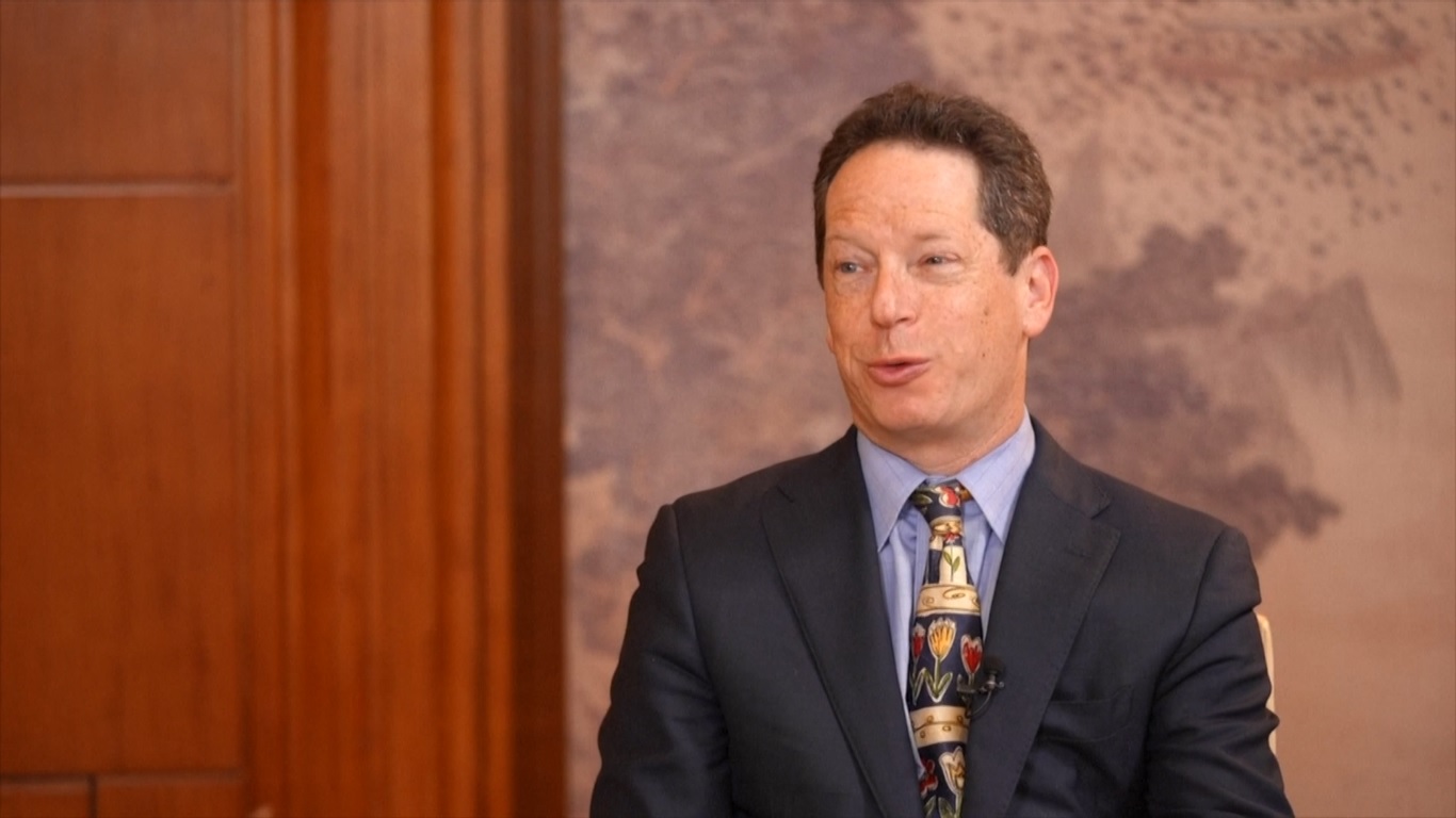 Dia menawarkan wawasannya tentang bagaimana lembaga-lembaga di kedua sisi Pasifik dapat merumuskan cetak biru untuk kerja sama yang lebih kuat