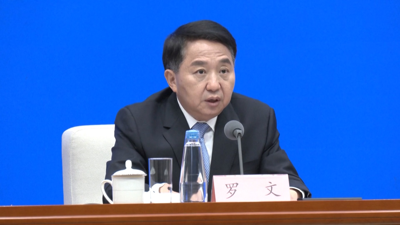 Pemerintah Tiongkok akan berusaha untuk secara efektif meringankan beban perusahaan dan melakukan lebih banyak upaya untuk mengurangi biaya transaksi kelembagaan