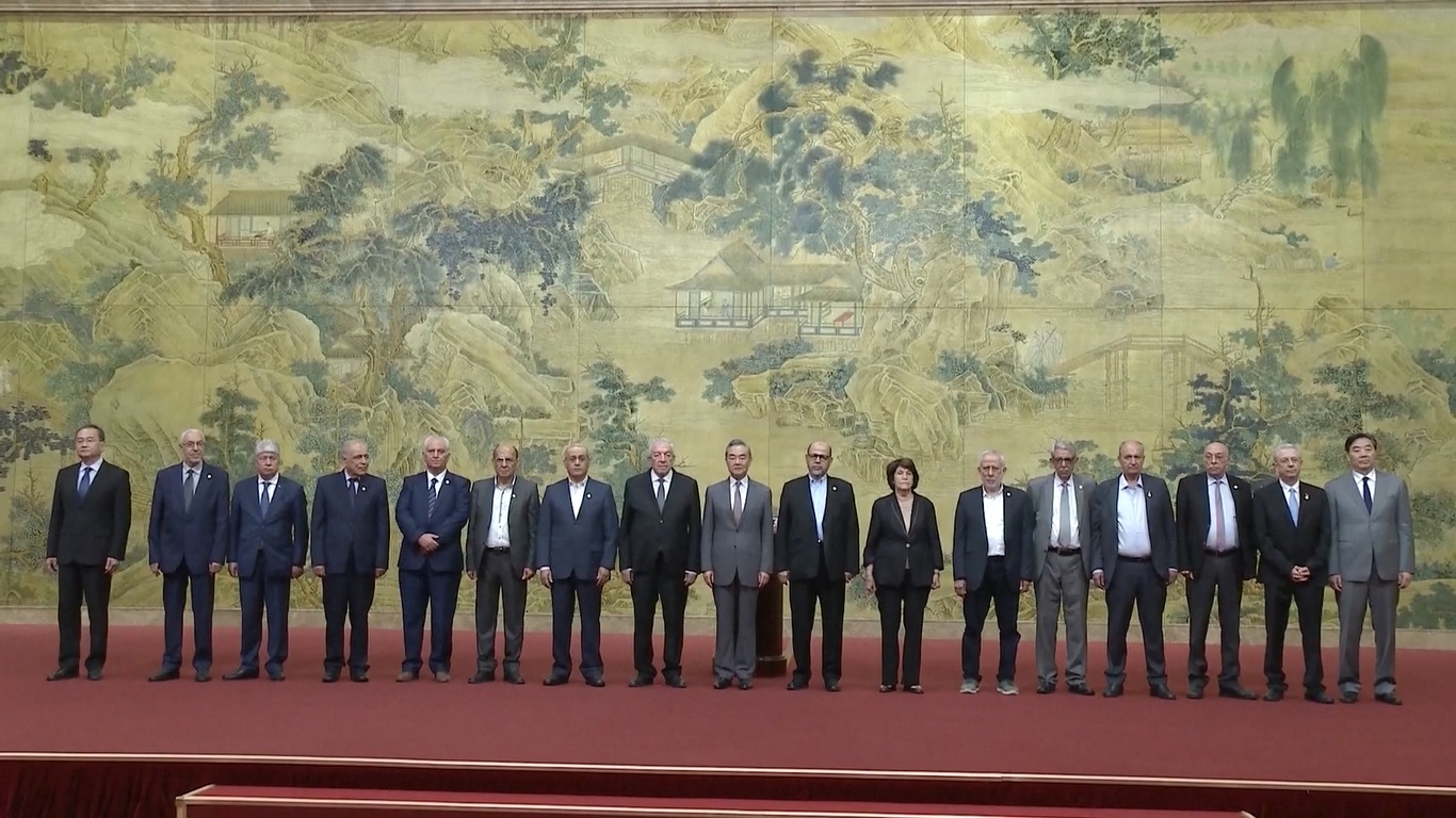 Abu Ali mengatakan bahwa AL memuji upaya dan inisiatif kepemimpinan Tiongkok dan keinginannya yang terus-menerus untuk mendukung hak-hak rakyat Palestina