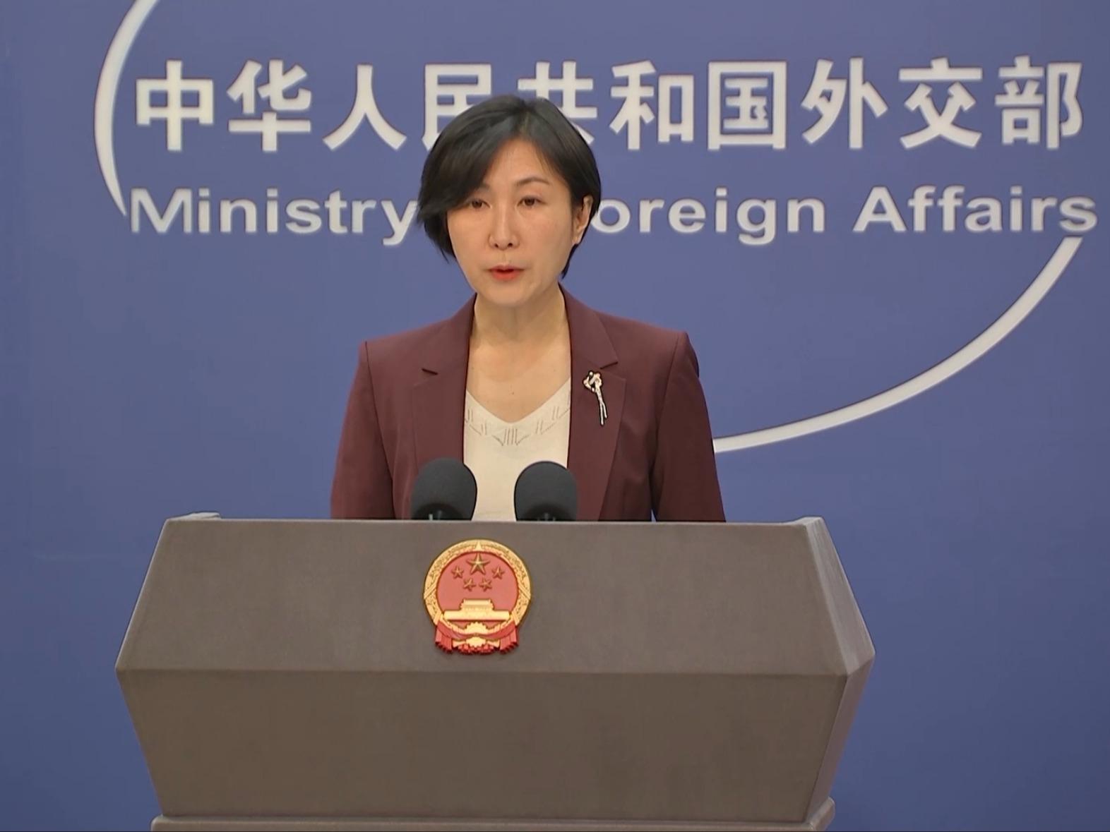 Tiongkok dengan tegas menentang kontak resmi dengan cara apapun antara AS dan Taiwan dengan tegas menentang pemimpin pihak penguasa Taiwan berkeliaran ke AS atas nama apa pun dan dengan alasan apa pun