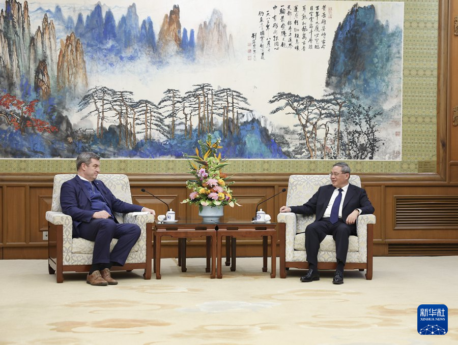 Perdana Menteri Tiongkok Li Qiang mengadakan pertemuan dengan Gubernur Negara Bagian Bavaria Jerman
