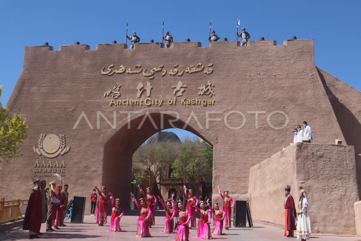 “Orang-orang seharusnya melihat Xinjiang yang sebenarnya”