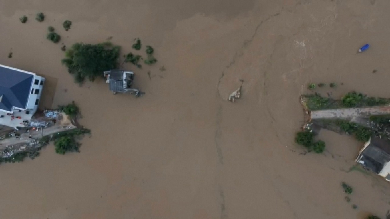 Jebolnya tanggul lain di Kotapraja Yisuhe