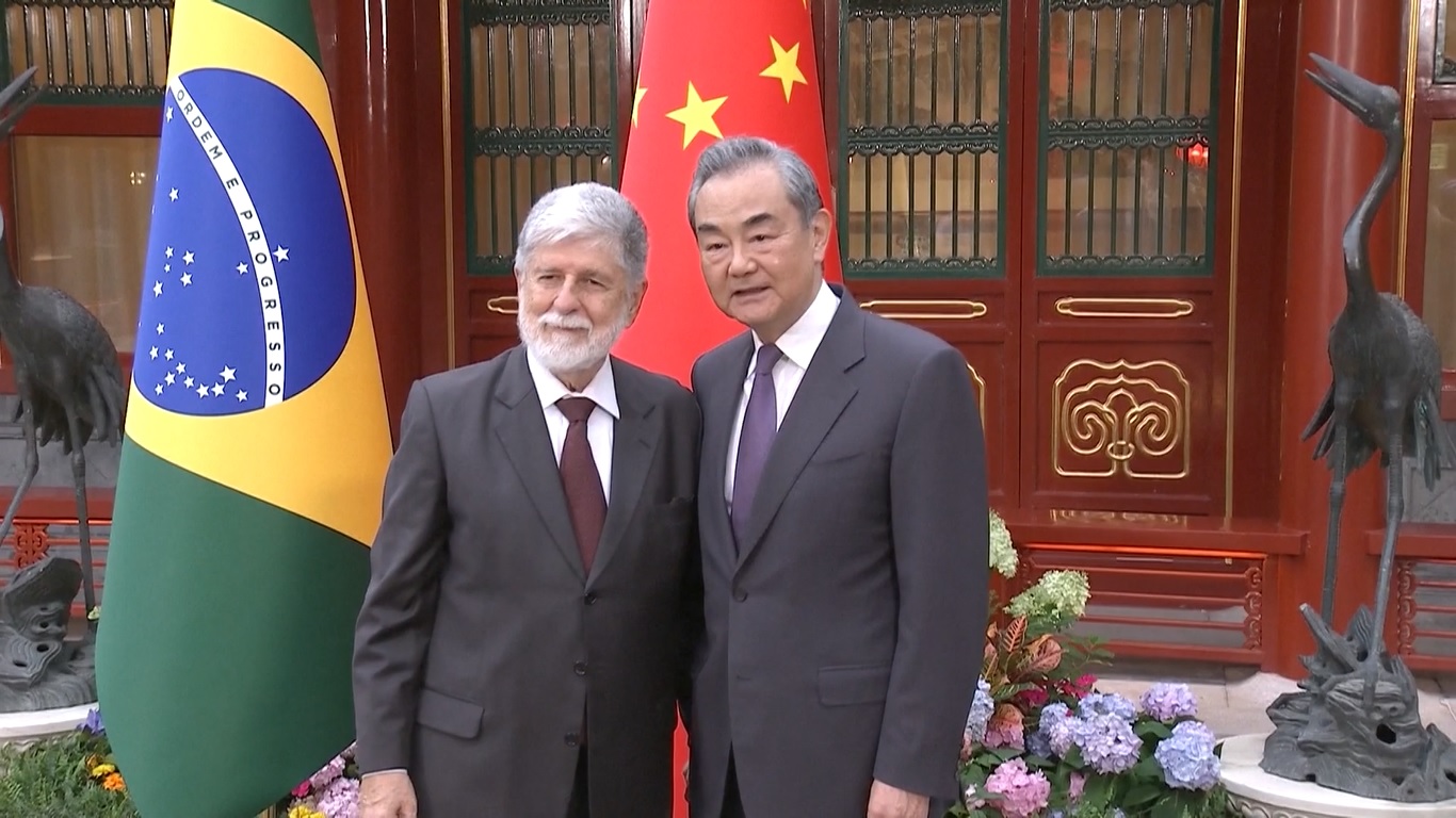 Wang mengatakan bahwa Tiongkok dan Brasil adalah negara berkembang dan negara berkembang utama