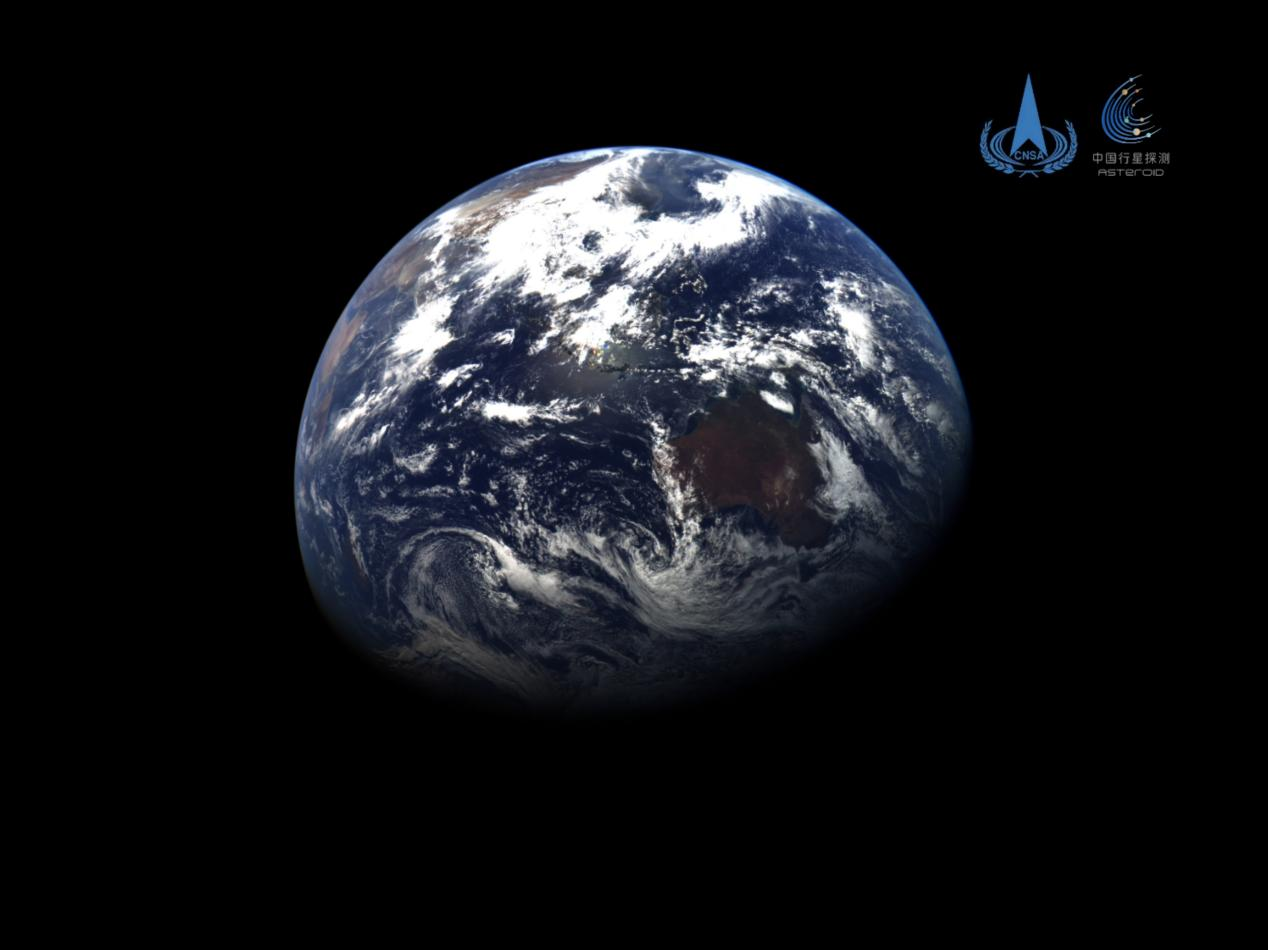 Wahana Antariksa Tianwen-2 Milik Tiongkok Kembali Mengirimkan Gambar Bumi dan Bulan