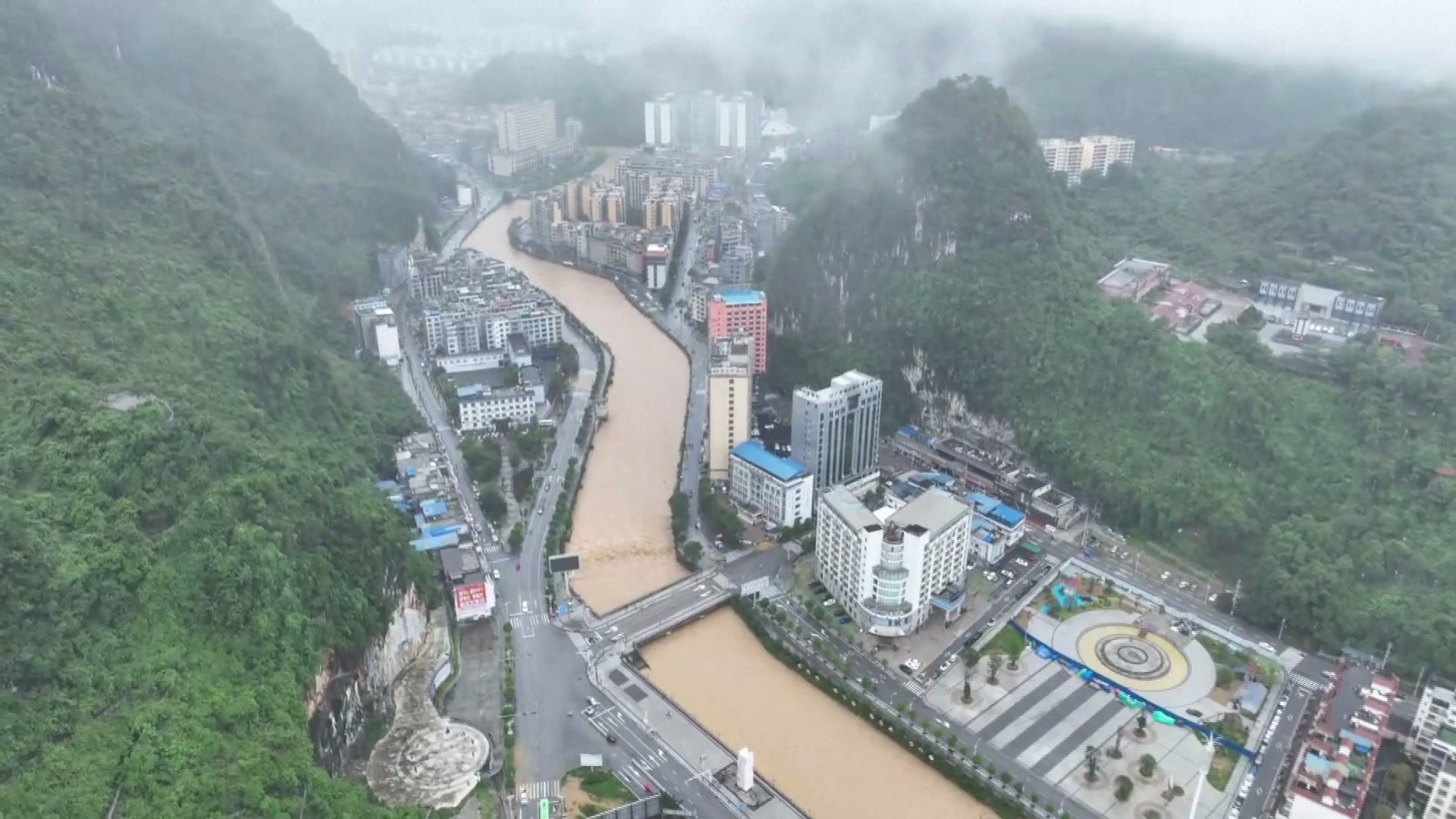 Markas Besar Pengendalian Banjir dan Bantuan Kekeringan Negara Tiongkok mengaktifkan tanggap darurat Tingkat IV terhadap kemungkinan banjir pada hari Senin