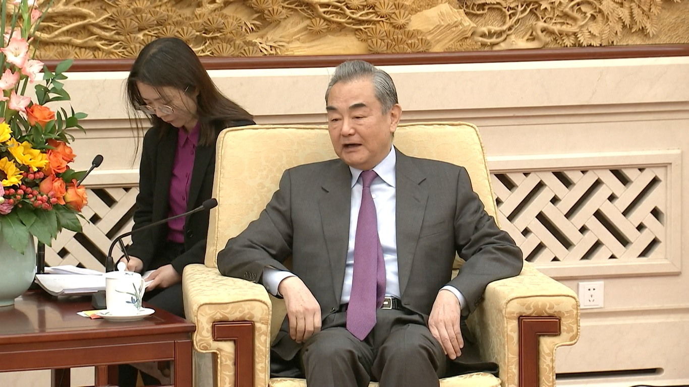 Wang Yi mengatakan bahwa diharapkan NCUSCR akan terus mempromosikan perkembangan hubungan Tiongkok-AS yang baik dan stabil