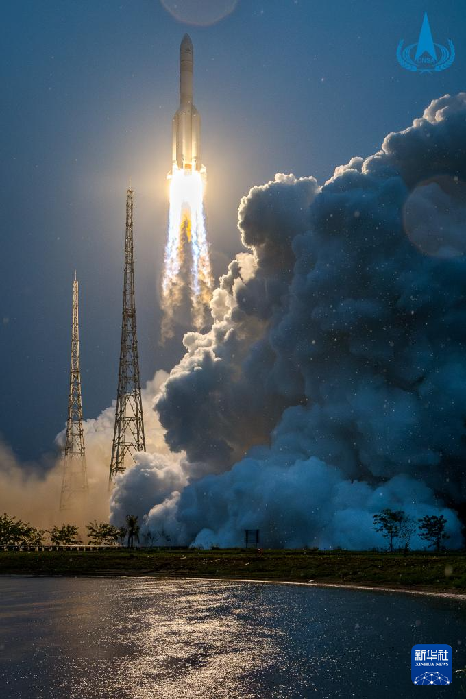 Wahana Chang'e 6 telah memulai perjalanan bolak-balik pertama di dunia untuk mengambil sampel dari sisi belakang bulan