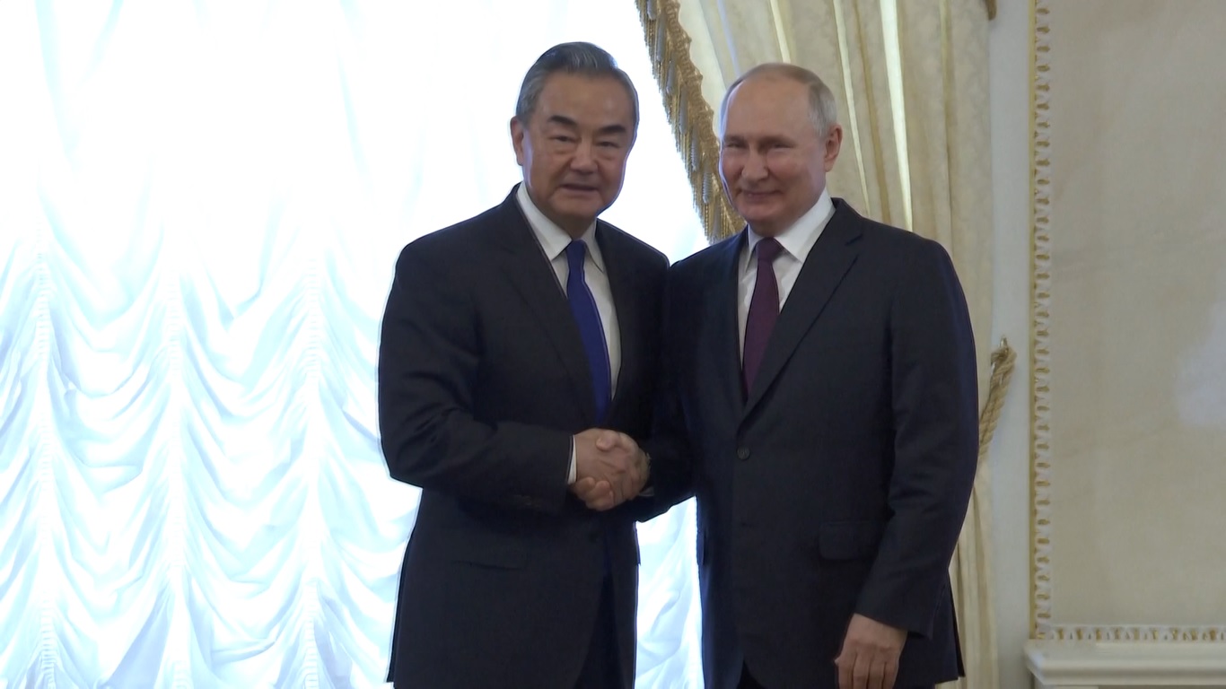Mengenai masalah Ukraina