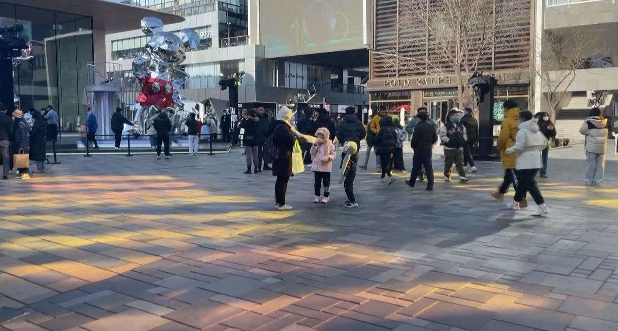 Daripada sekadar makan di luar atau berbelanja di mal