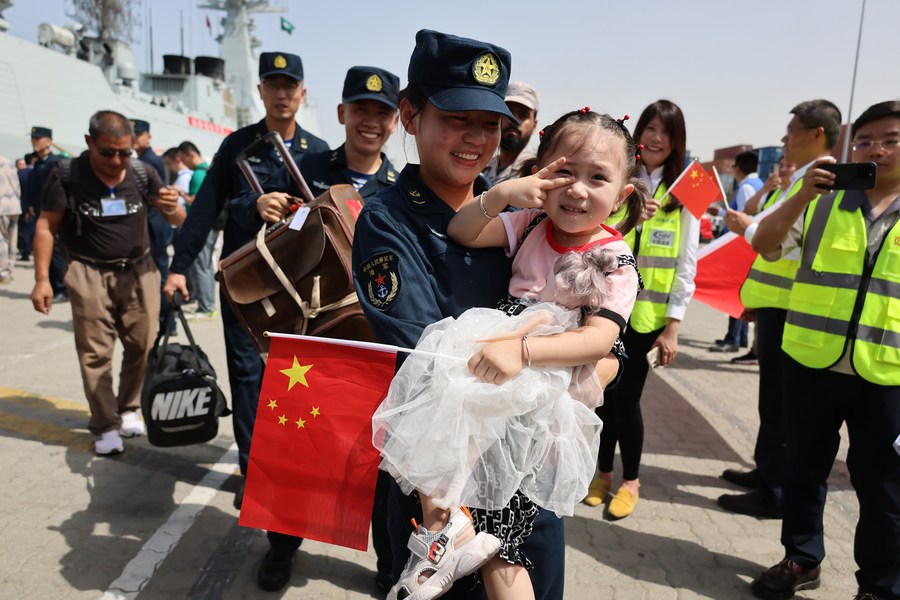 Penerbangan khusus pertama yang melayani evakuasi warga negara Tiongkok dari Sudan sudah tiba di Beijing pada Sabtu pagi (29/4) Hingga saat ini sebagian terbesar warga Tiongkok yang berada di Sudan sudah berhasil dievakuasi ke tanah air