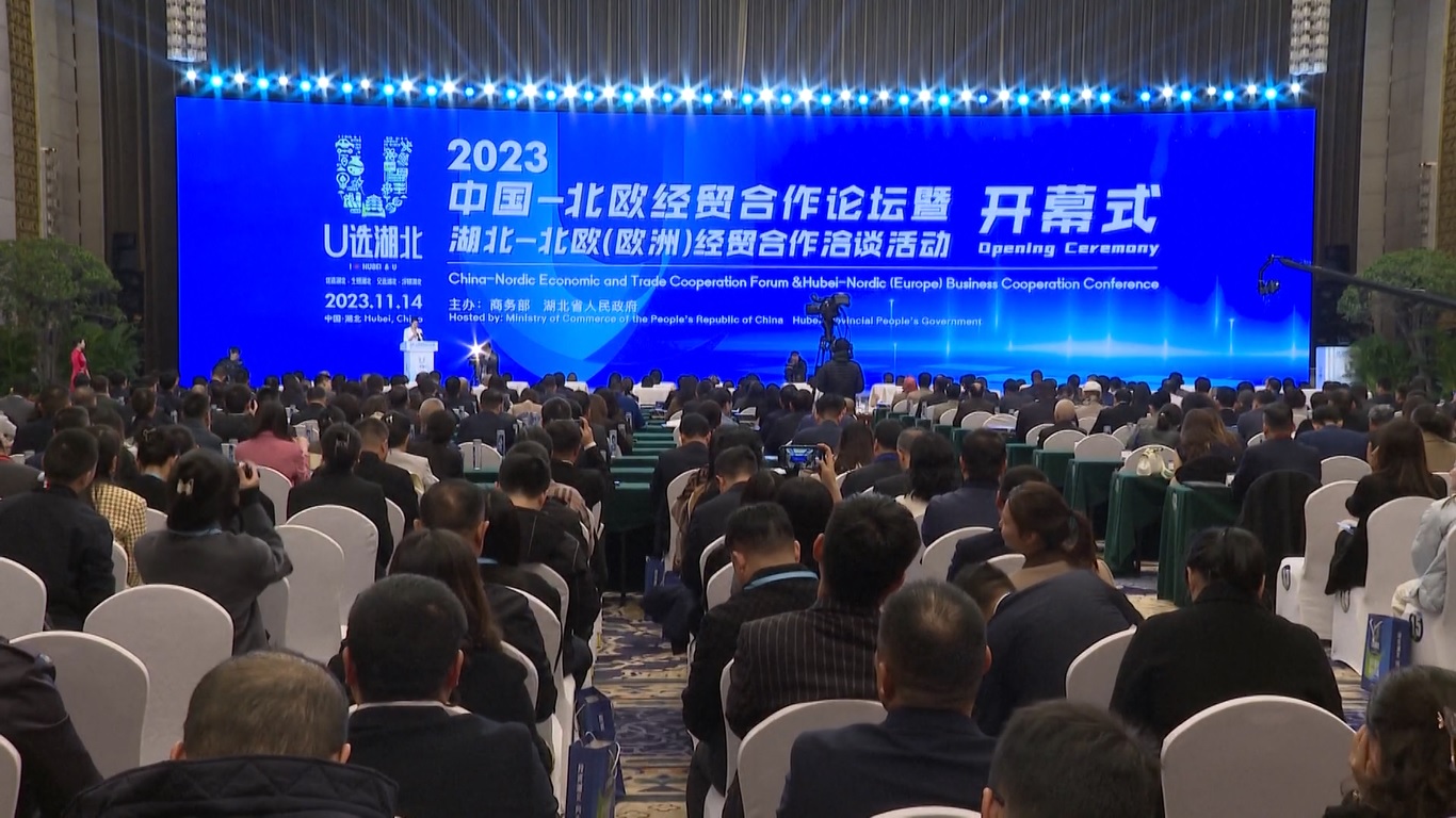 Mereka menandatangani 24 proyek kerja sama utama senilai lebih dari 62