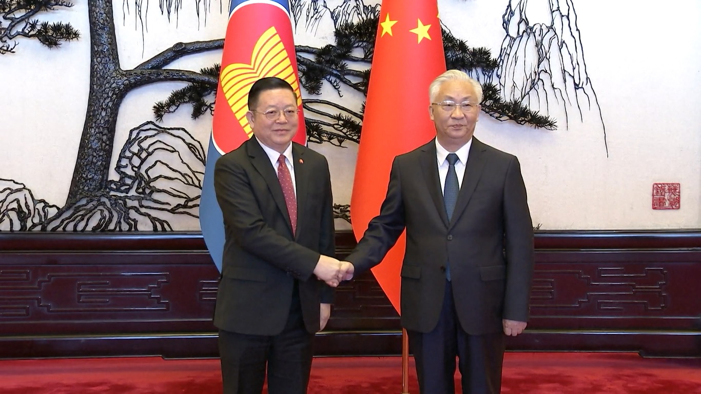 Wakil Perdana Menteri Tiongkok Bertemu dengan Sekretaris Jenderal ASEAN di Beijing