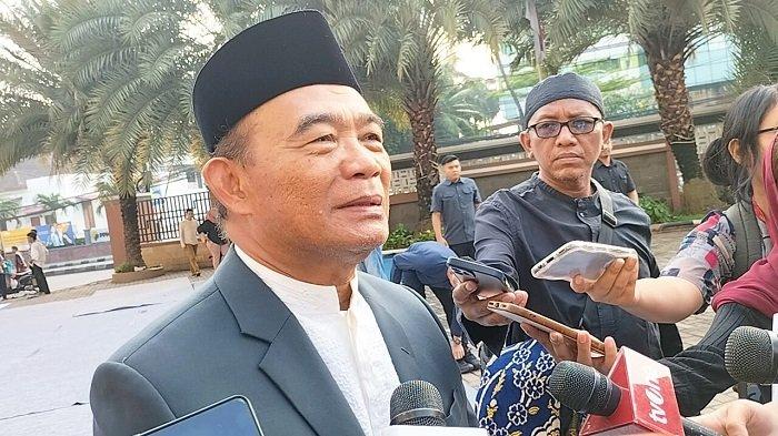 Niat pemerintah yang akan memberikan bantuan sosial (bansos) kepada korban judi online menuai kontra