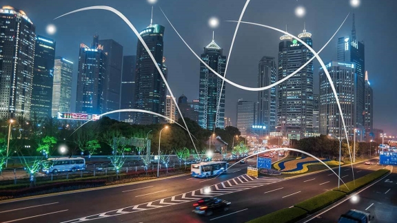 Arturo Bris direktur Pusat Daya Saing Dunia IMD menyebut sebagai pemimpin dalam membangun kota pintar berskala besar Tiongkok dapat mempromosikan praktiknya di seluruh dunia untuk meningkatkan pemukiman manusia