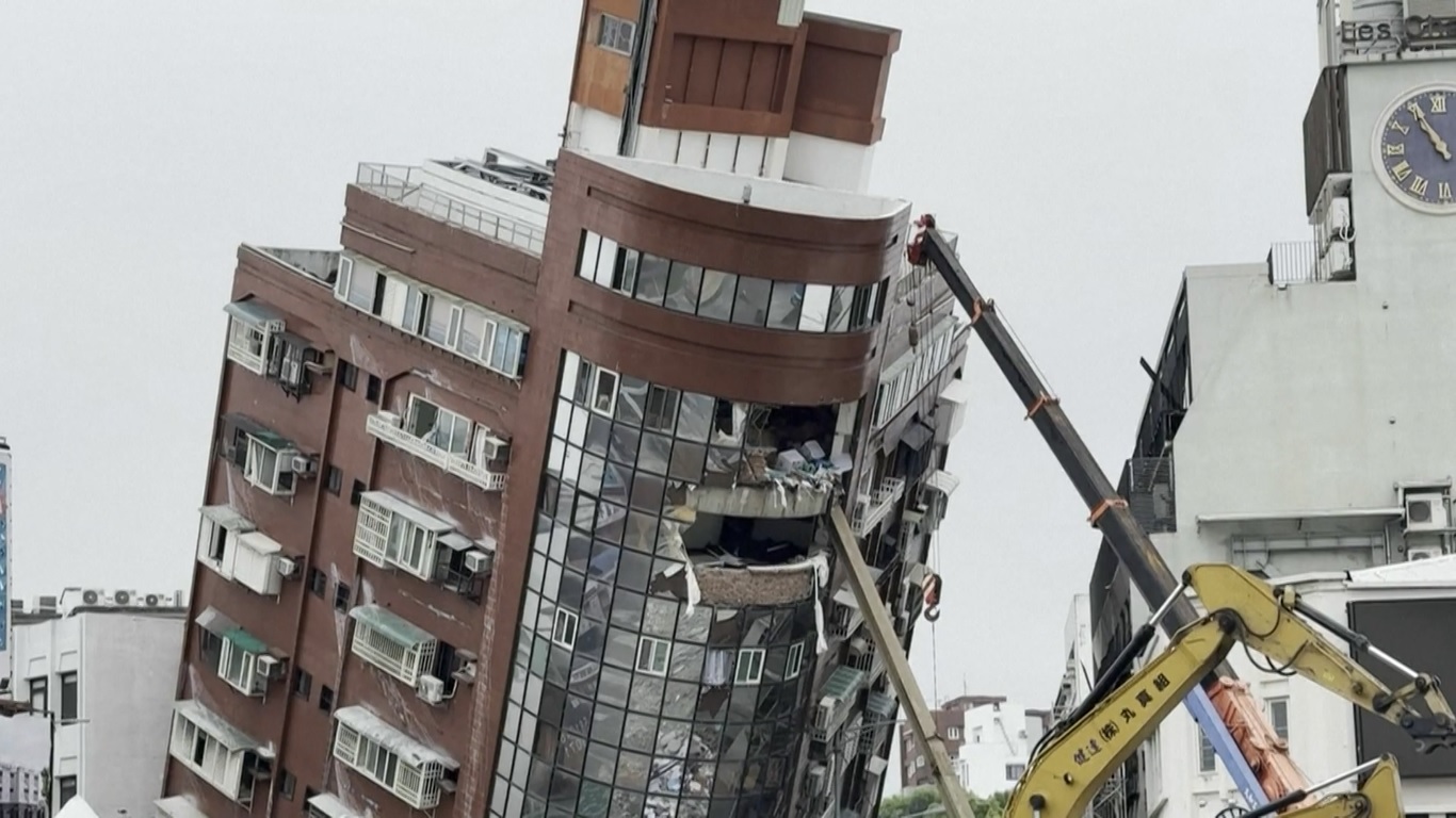 Bangunan serbaguna yang dulunya merupakan rumah bagi para penduduk dan pertokoan