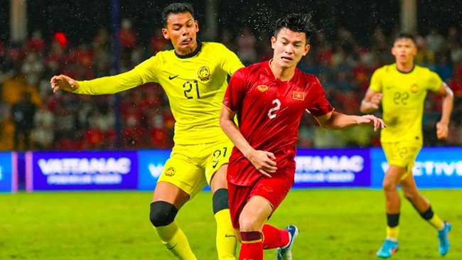 Pelatih Vietnam Philippe Troussier mengatakan timnya hanya punya 17 pemain untuk menghadapi Timnas Indonesia U-22 pada semifinal SEA Games 2023