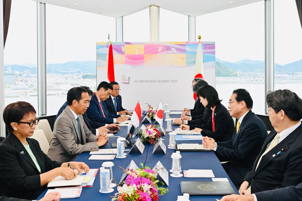 Pada kesempatan itu Jokowi  menyambut baik penandatanganan 5 Nota Kesepahaman dengan JICA JBIC JCODE JIBH &amp; UR  terkait dengan pembangunan IKN