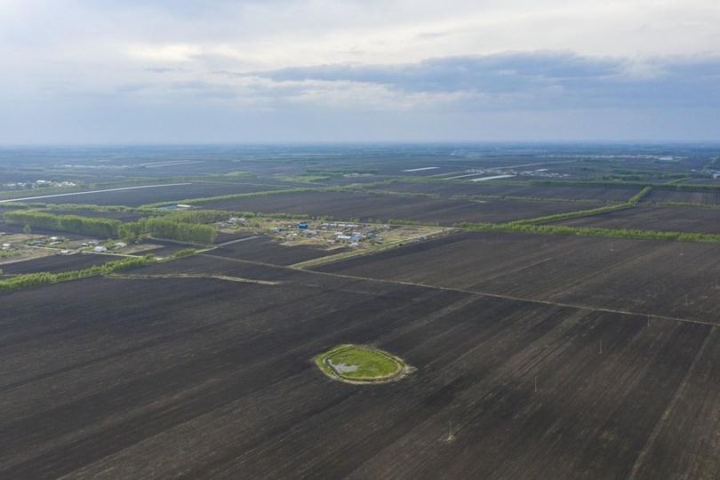 Sekelompok peneliti Tiongkok merilis peta data kandungan karbon organik tanah (soil organic carbon/SOC) untuk kawasan tanah hitam global