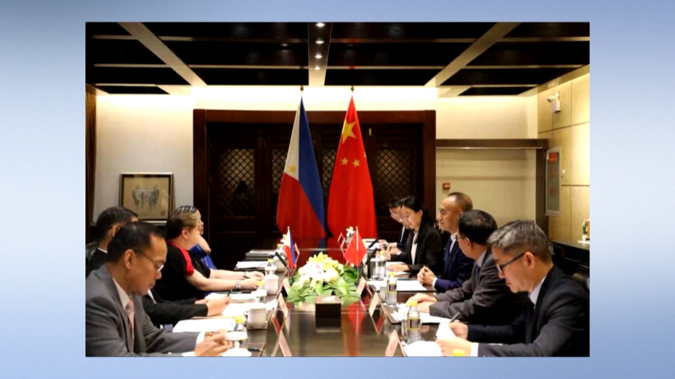 Pihak Tiongkok menegaskan kembali posisi berprinsipnya mengenai masalah Xianbin Jiao dan mendesak pihak Filipina untuk segera menarik kapal-kapal terkait dari sana