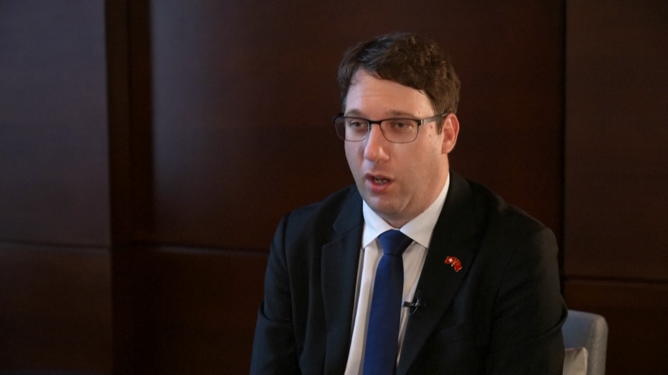 Ia mengatakan bahwa ia mengharapkan kerja sama baru antara bisnis-bisnis di industri bernilai tambah tinggi dari kedua belah pihak