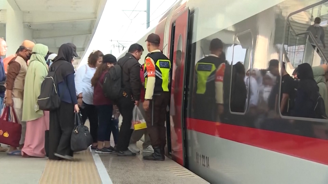 Kereta Cepat Jakarta-Bandung Layani 12 Juta Perjalanan Penumpang dalam 2 Tahun