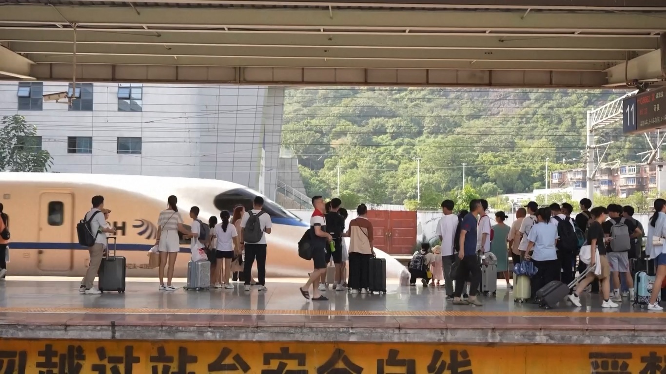 Jaringan kereta api nasional diperkirakan akan menangani 17
