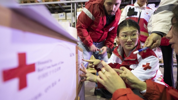 Liu memuji kontribusi signifikan yang dibuat oleh RCSC selama 120 tahun terakhir dalam melindungi kehidupan dan kesehatan manusia