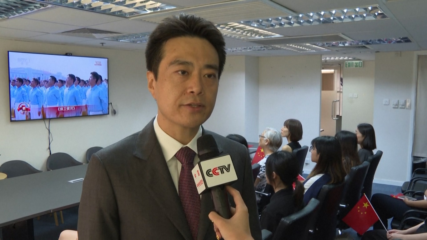 Warga Hong Kong dan Makau Tanggapi Peringatan Hari Kemenangan Tiongkok dengan Rasa Bangga dan Patriotisme