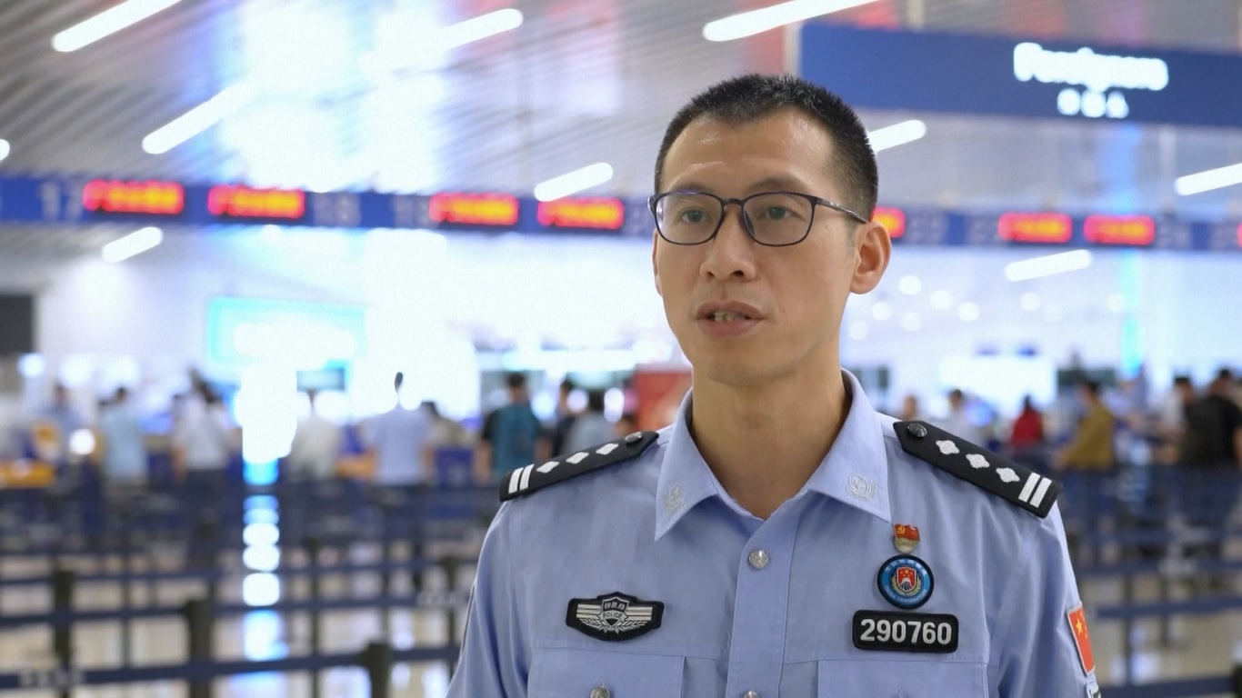 Perluasan perjalanan bebas visa ke lebih banyak negara baru-baru ini diharapkan dapat mempertahankan volume penumpang yang tinggi di pelabuhan masuk dan keluar Tiongkok