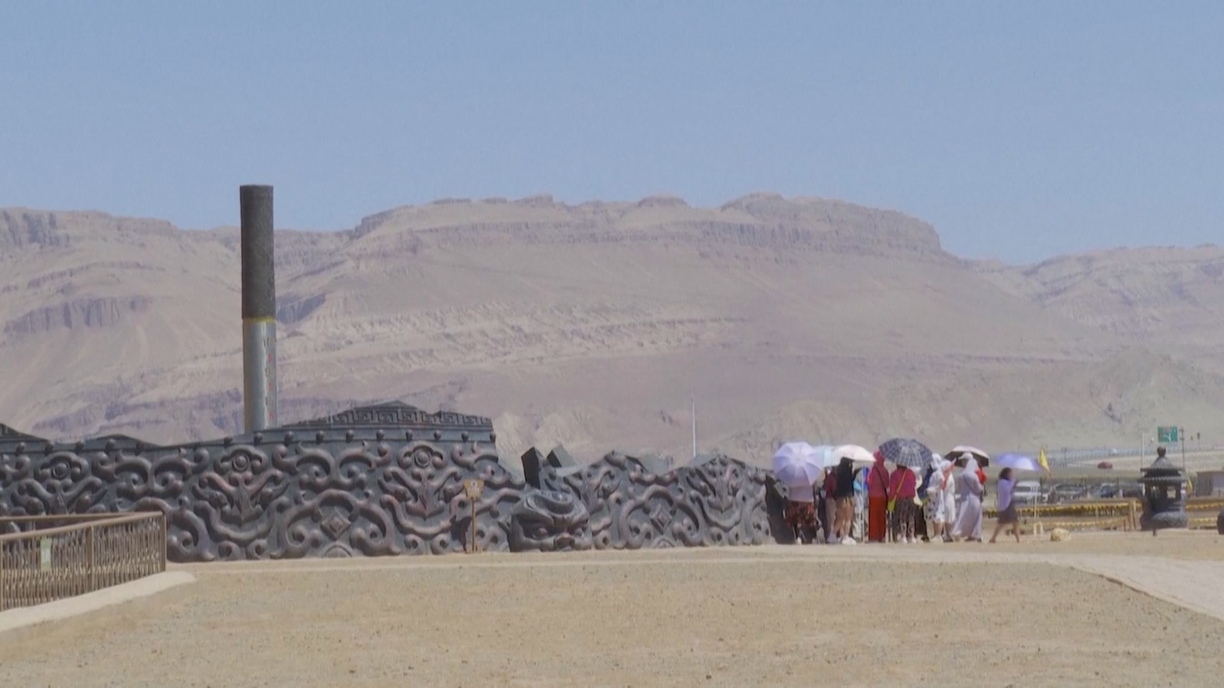 Suhu di Turpan telah mencapai angka 50 derajat Celcius selama lebih dari tiga hari berturut-turut
