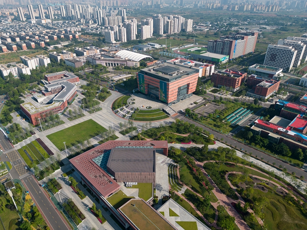 Di perkampungan ini