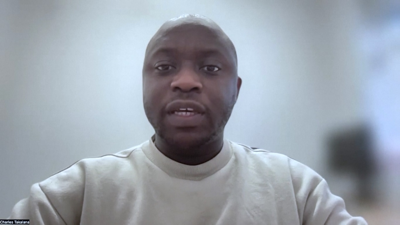 Mereka mengatakan bahwa sampel yang diperoleh dari sisi jauh bulan dapat dianggap sebagai terobosan ilmiah yang besar bagi umat manusia