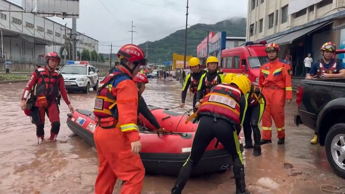 Hujan badai telah merenggut sedikitnya 15 nyawa di Distrik Wanzhou