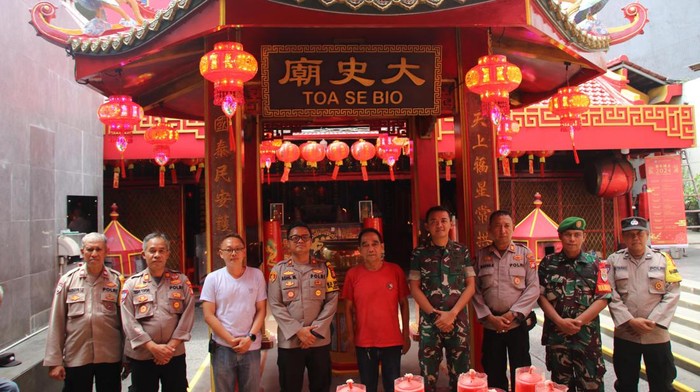 Pengecekan ini  bertujuan untuk mengecek kesiapan keamanan vihara agar tidak ada gangguan keamanan saat perayaan Imlek nanti