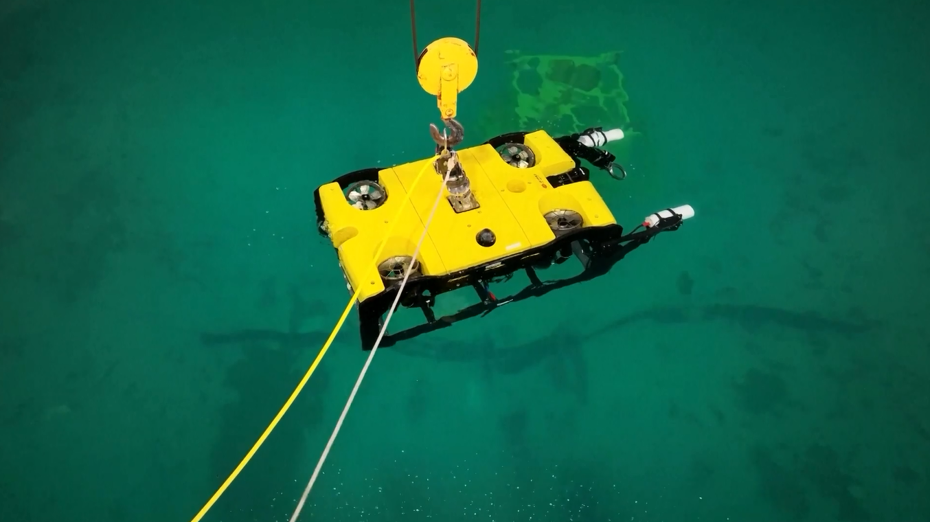 Robot Inspeksi Kabel Bawah Laut Buatan Dalam Negeri Pertama Tiongkok Mulai Beroperasi