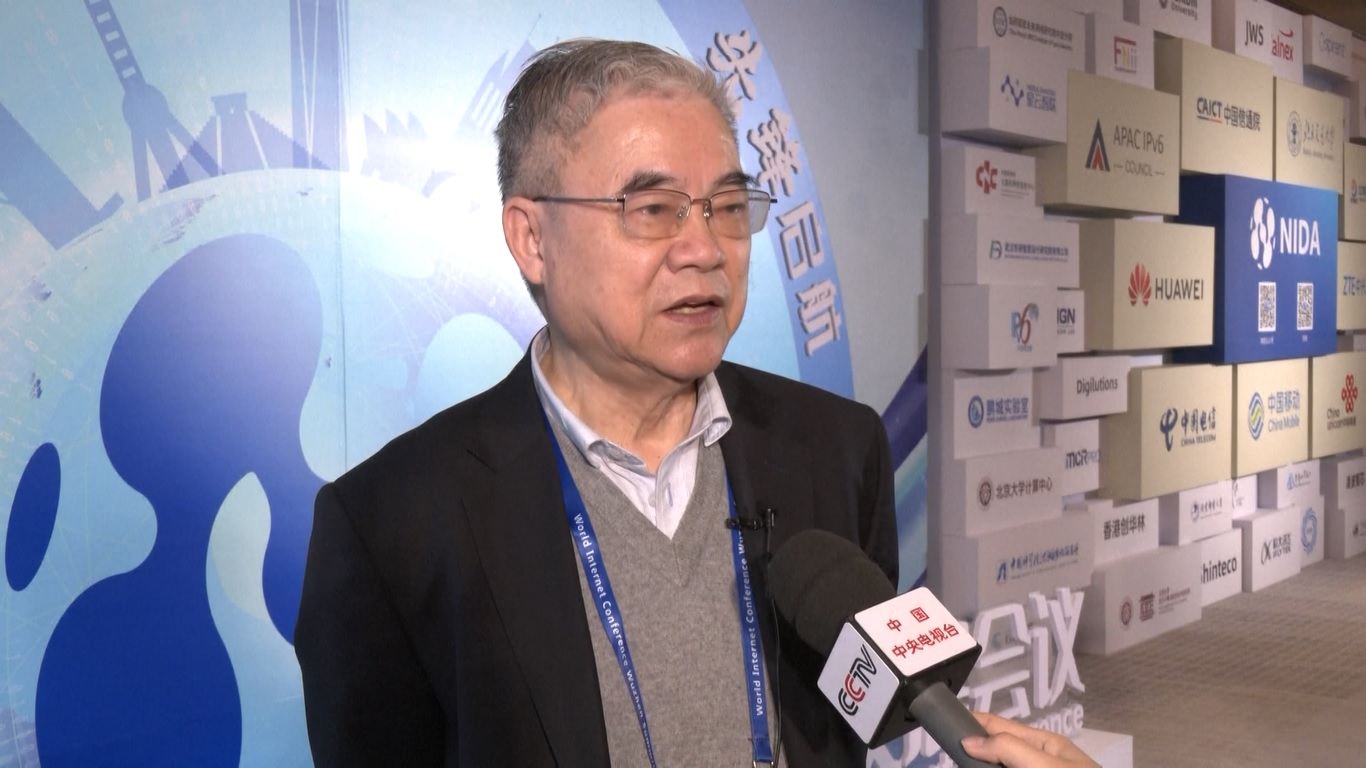 Laporan tersebut mengulas perkembangan Tiongkok selama tiga dekade terakhir sejak memperoleh akses penuh ke Internet